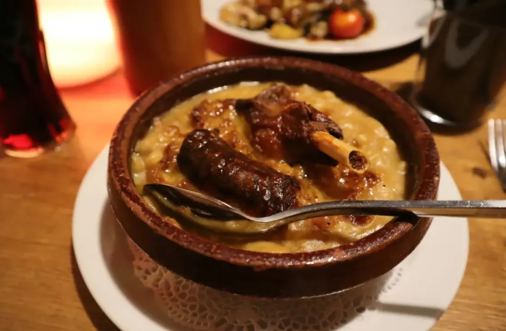 foie gras, eend en cassoulet